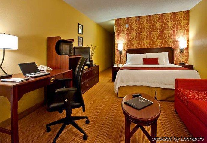 Courtyard By Marriott Valdosta Hotell Rom bilde